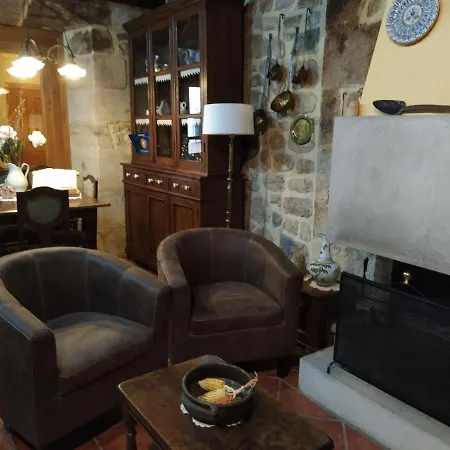 Montecaoru Arenas De Cabrales